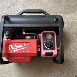 Milwaukee Air Compresor 