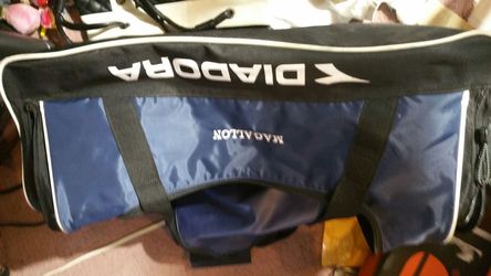 Diadora duffle bag shoulder strap travel