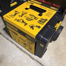 Dewalt Bundle With Packout Cart