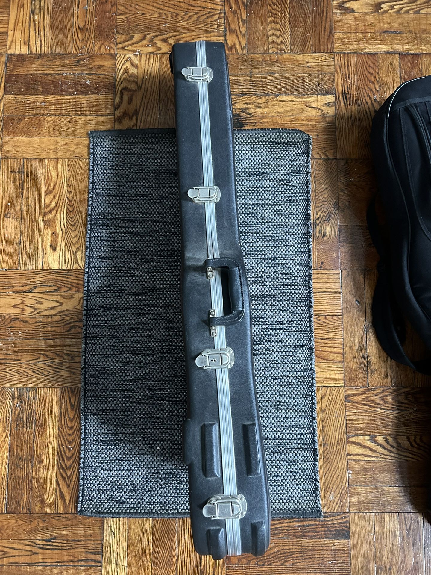 SKB - Shaped Standard Electric Guitar Case