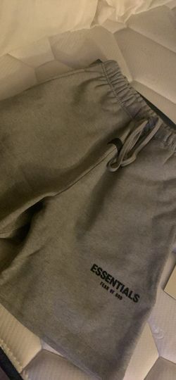 Essential short NEW