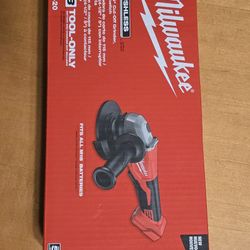 Milwaukee M18  4-1/2 in./5 in. Grinder w/Paddle Switch (Tool-Only) Brand New No Low Offers/Trades, Pls. Pick up in Burien.  Yes Available 