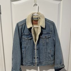 Women’s Denim jacket Size M
