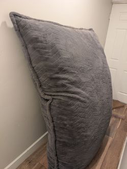 Giant Lounge Foam Pillow