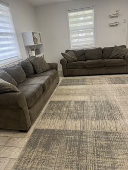 2 Sofas