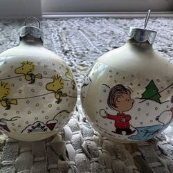 Pair of Vintage 1977 Peanuts Gang Hallmark Glass Christmas Ornaments