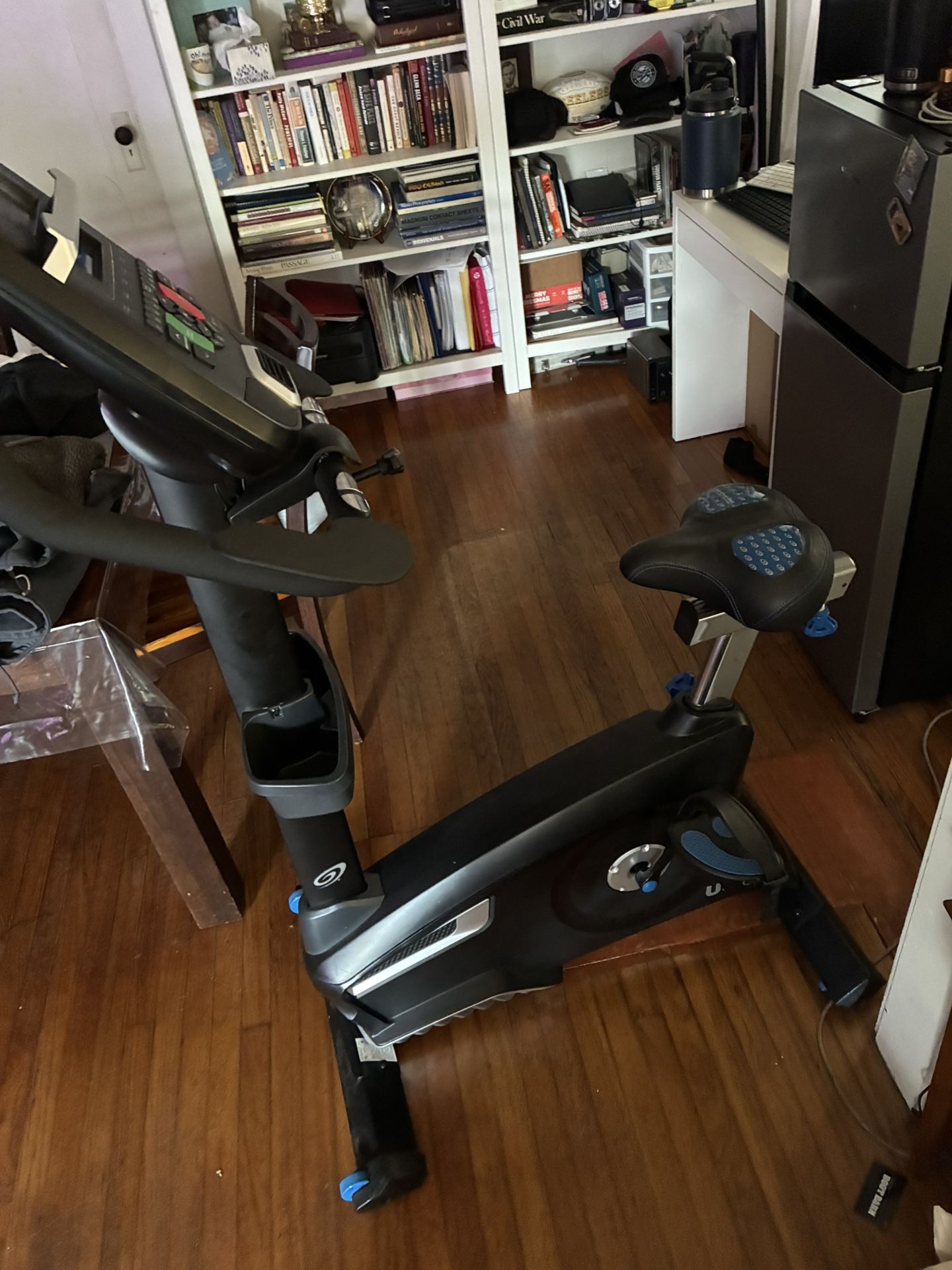 Nautilus Upright Exercise Bike 