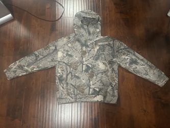 h&m men’s camo hoodie