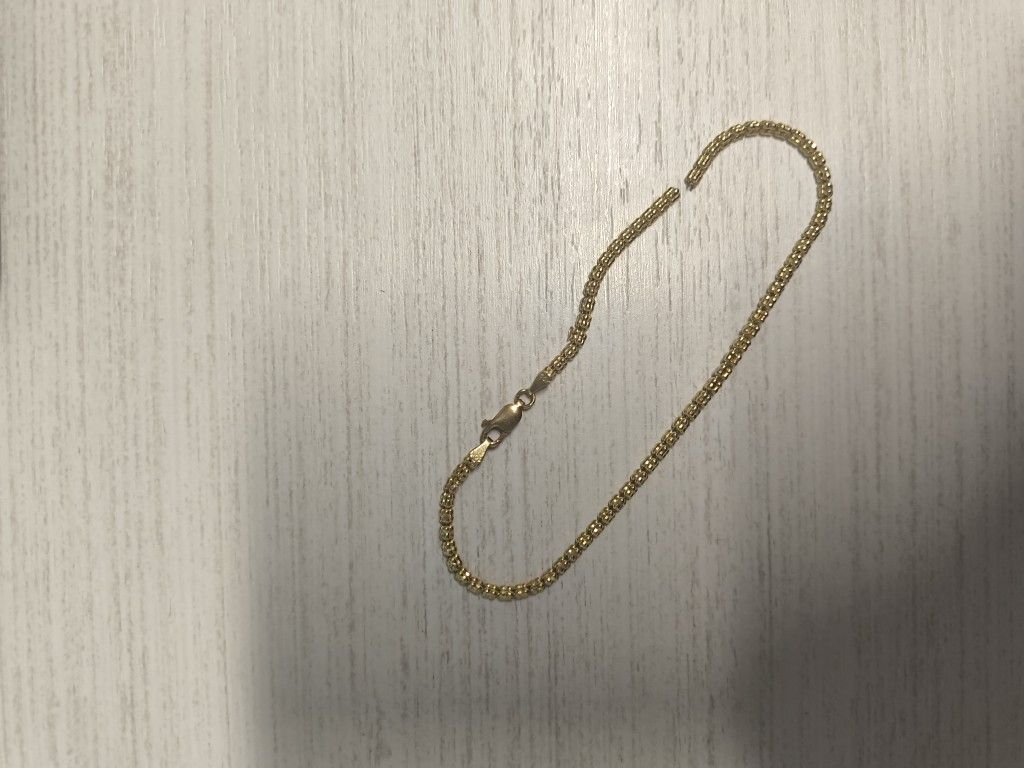 Jewelers Special. Damaged 10k Ice Link Bracelet. 2mm 9 Inch