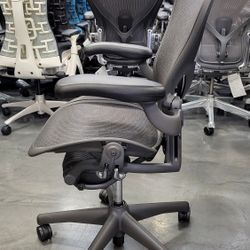 Lighly Used Herman Miller Classic Aeron Size B Chair