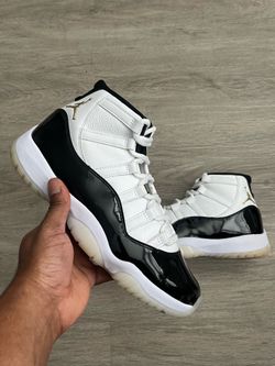 Size 8- Jordan 11 Retro Gratitude IG: CornerSoles