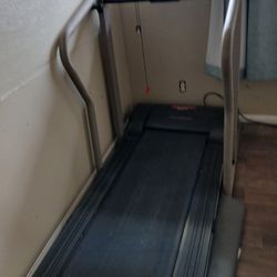 Treadmill 