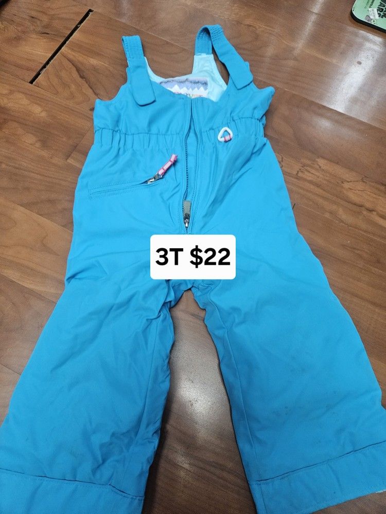 Snow Clothes ☃️ Different Prices