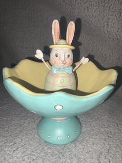 Resin vintage bunny container