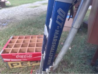 Adjustable drywall stilts