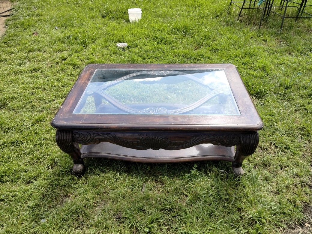 Antique Coffee Table Few Scratches But What You Expect It's Antique