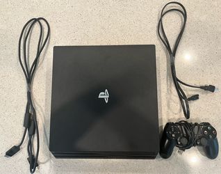 Sony PlayStation 4 (PS4) Slim Console - Excellent Condition