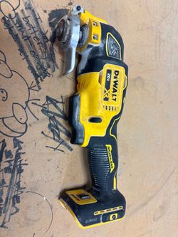 DeWalt brushless multitool
