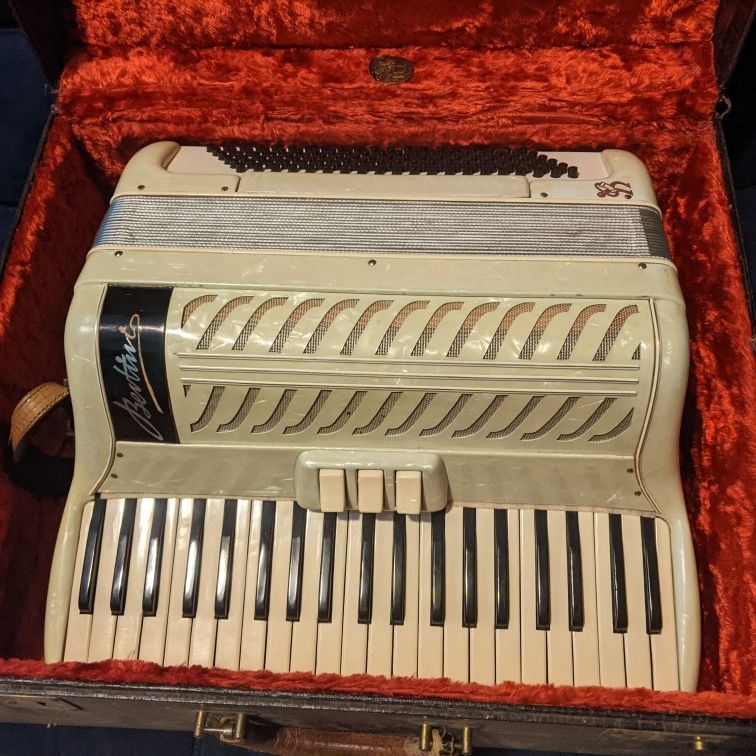Enrico bertini sale accordion