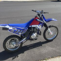 Yamaha 125 Dirt Bike 
