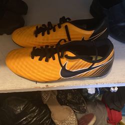 Nike Cleats Size 10