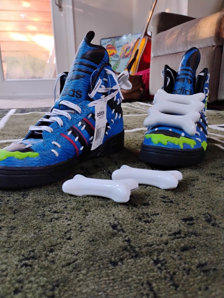 Adidas X Jeremy Scott X MadBalls Logo 10.5 for Sale in Adidas X Jeremy Scott X MadBalls Logo 10.5 for Sale in