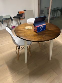 dinner round table, minor scratches