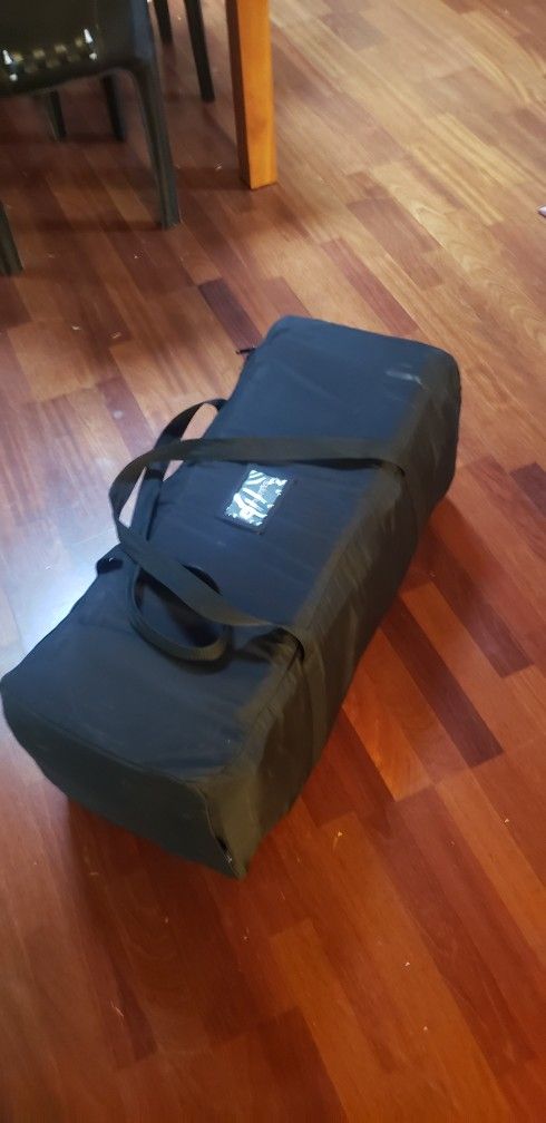 4 Moms Portable Play Yard/bassinet/changing Table