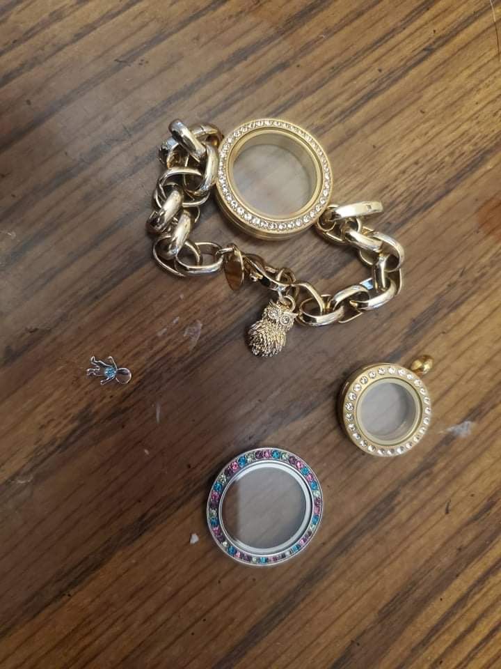 Origami Owl Bracelet Face Charm Locket Bundle Lot