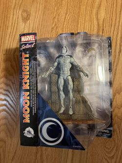 Disney Store Exclusive Marvel Select Moon Knight Action Figure 