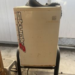 Mini fridge With freezer