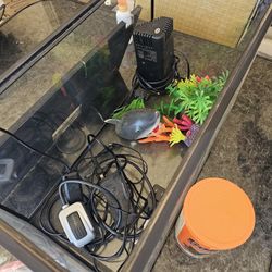 10 Gallon Fish Tank And Accessories