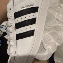 superstar adidas size 9 brand new