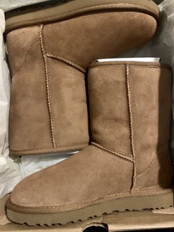 Ugg boots Short 2 Brand New