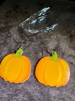 NEW HALLOWEEN Pumpkin Faux Leather Earrings
