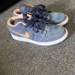 Women Jordan & Adidas 3 Pair For 100