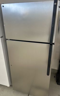 Fridge 17 CU. FT.