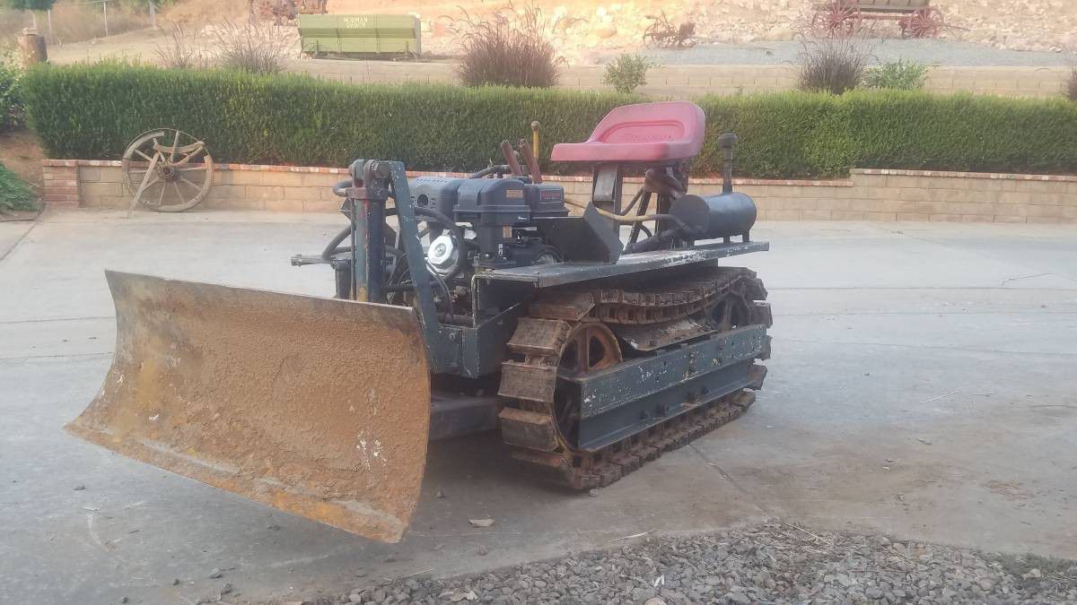 Agricat mini bulldozer