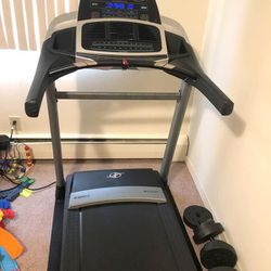 NORDICTRACK C950I TREADMILL ( LIKE NEW & DELIVERY AVAILABLE TODAY)