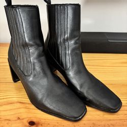Black Leather Boots Size 7 