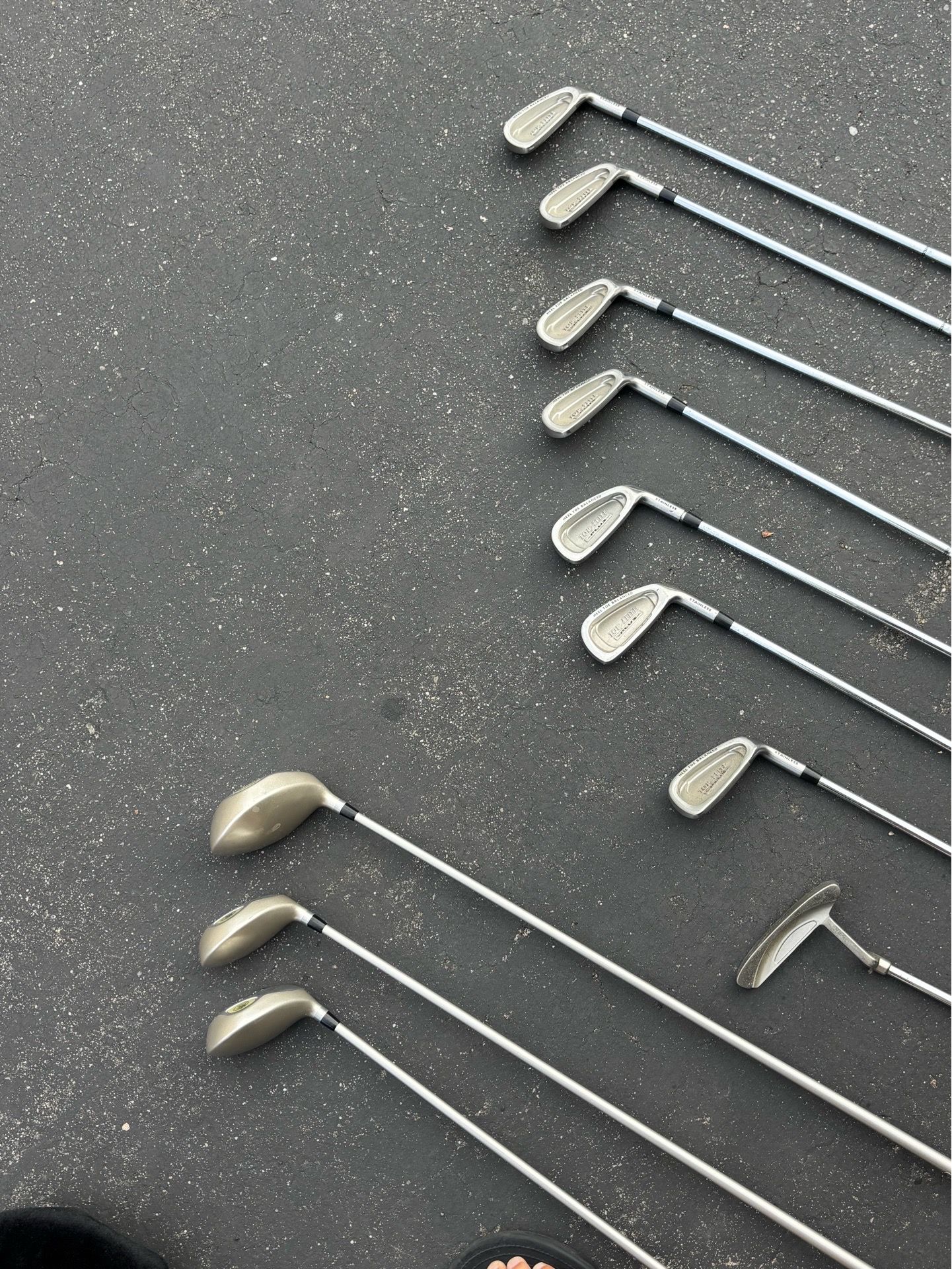 Golf clubs with bag.