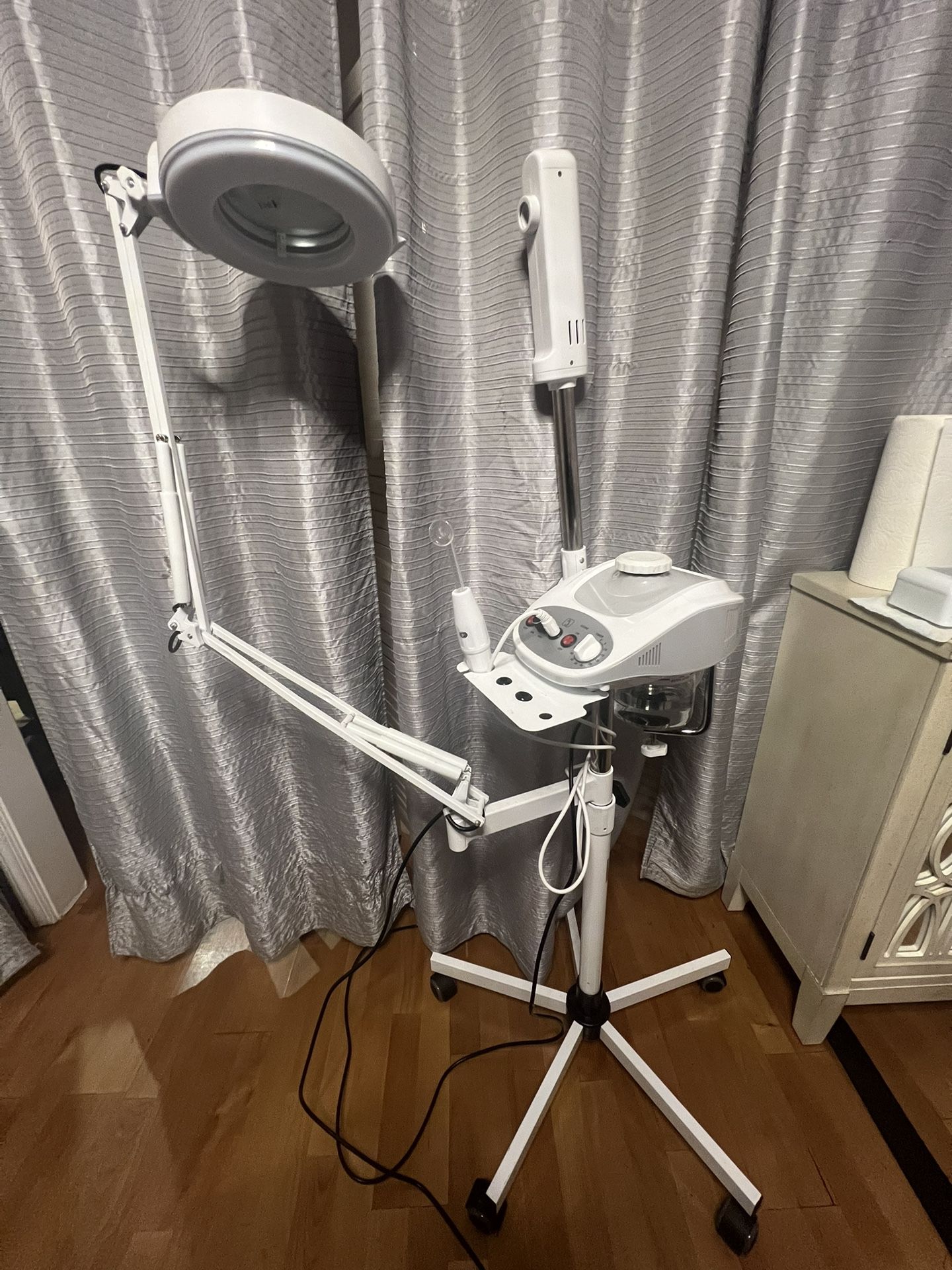 Facial Steamer With Magnifying Lamp And High Frequency Machine 