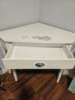 Corner desk - sturdy - needs a little TLC