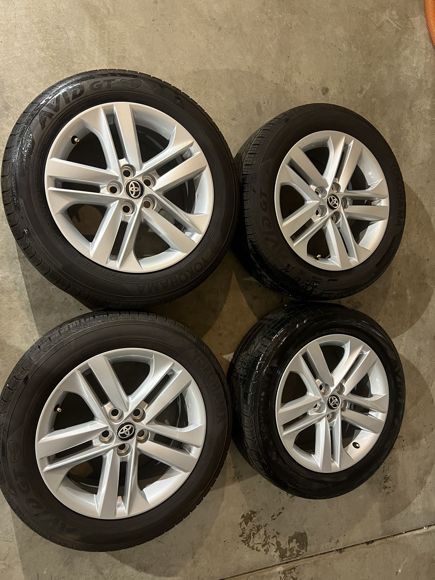 Corolla Wheels for Sale in Perris, CA - OfferUp