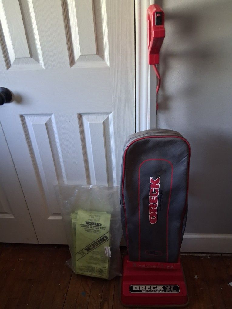 Oreck Commercial Vacuum 