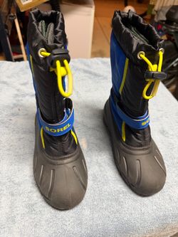Sorel ski boots sz 3
