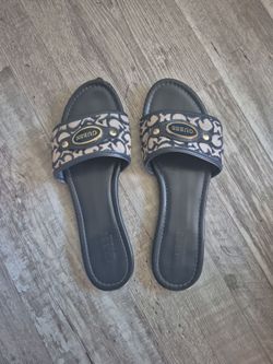 Guess sandals