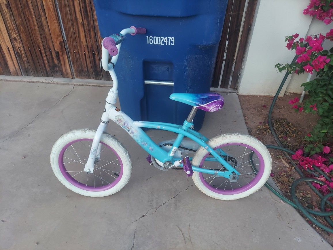 Huffy Girls Toddler Bike With Training Wheels