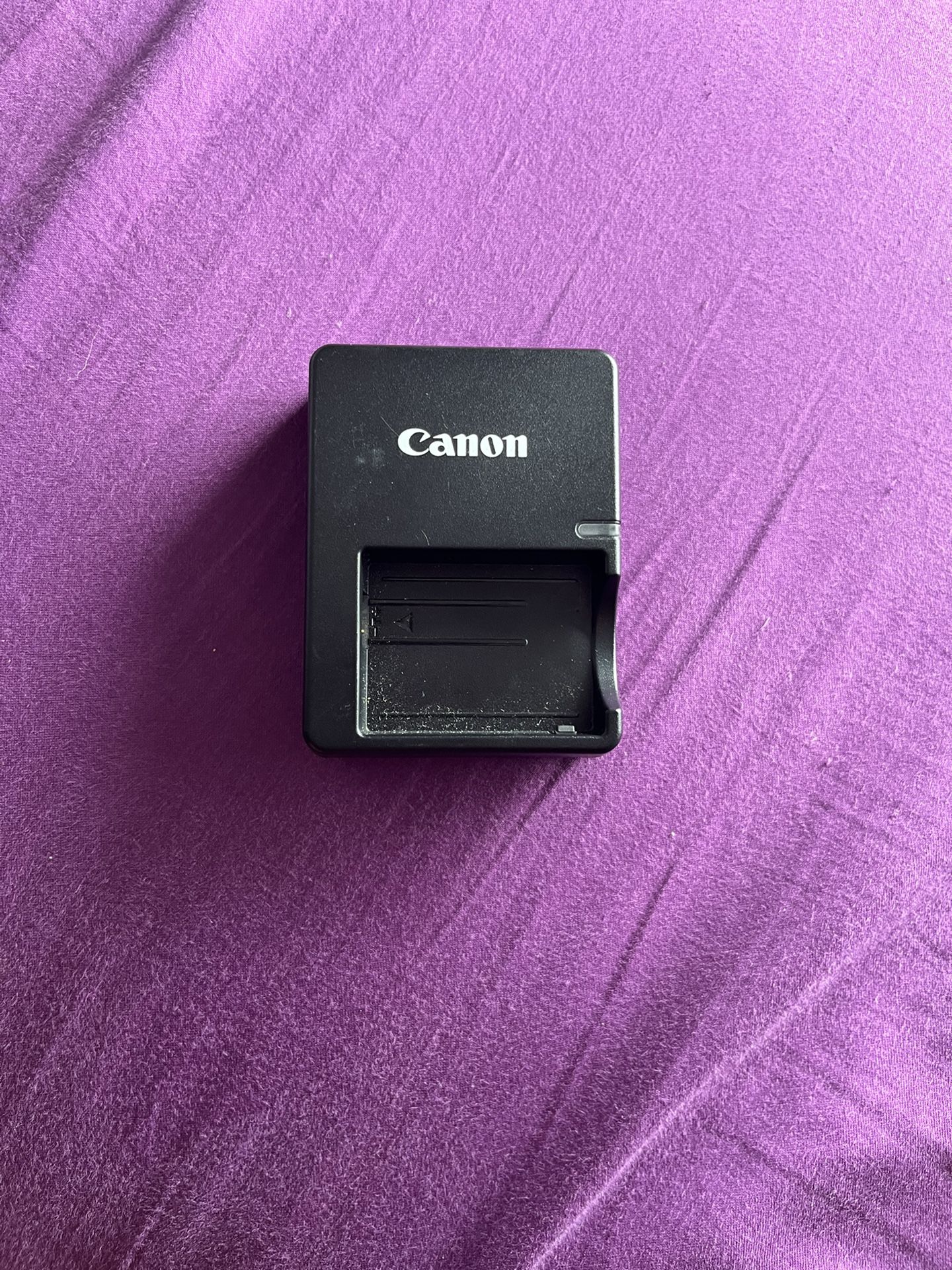 Canon Camera Battery Charger 