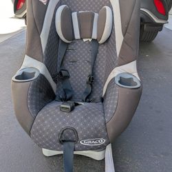 Graco Baby Car Seat - Front Facing 